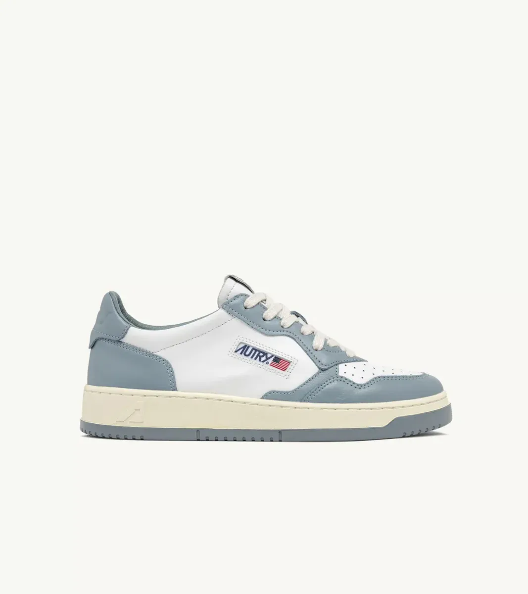 MEDALIST LOW SNEAKERS