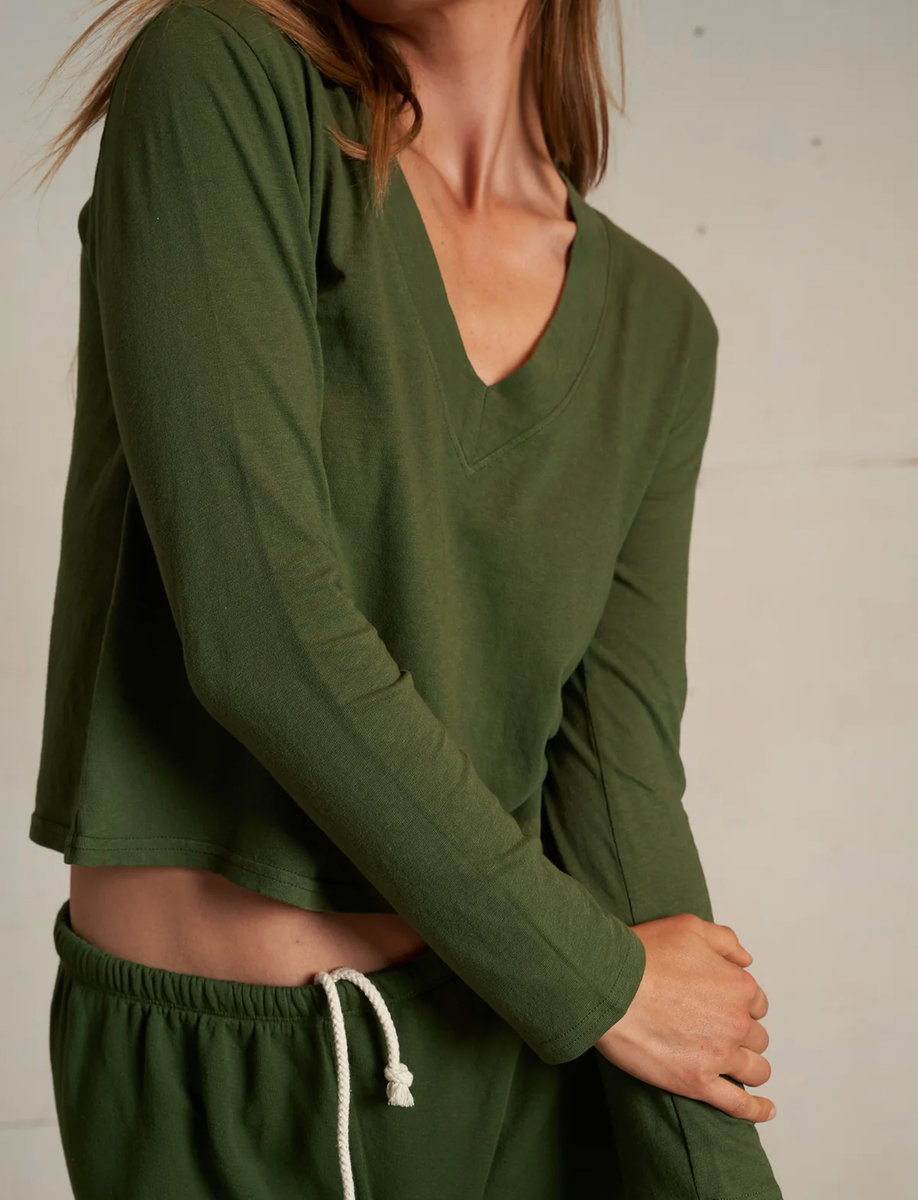 FIONA LONG SLEEVE V NECK SHIRT – תמונה 7