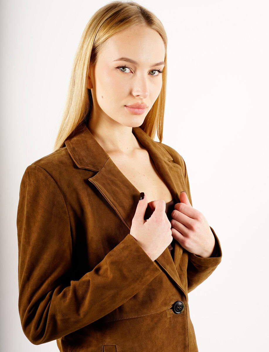 MELINDA OVERSIZE KNEE LENGTH SUEDE BLAZER | SADDLE – תמונה 4