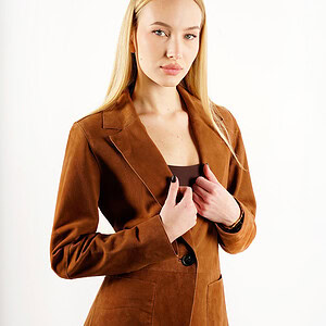 NOIAN SUEDE BLAZER | DARK TOBACCO