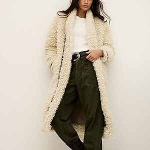 CAIS LONG FAUX FUR COAT