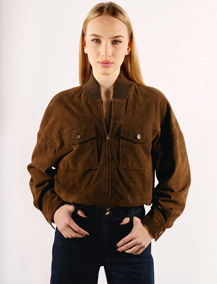 CAMILLA SUEDE BOMBER JACKET | KHAKI – תמונה 12