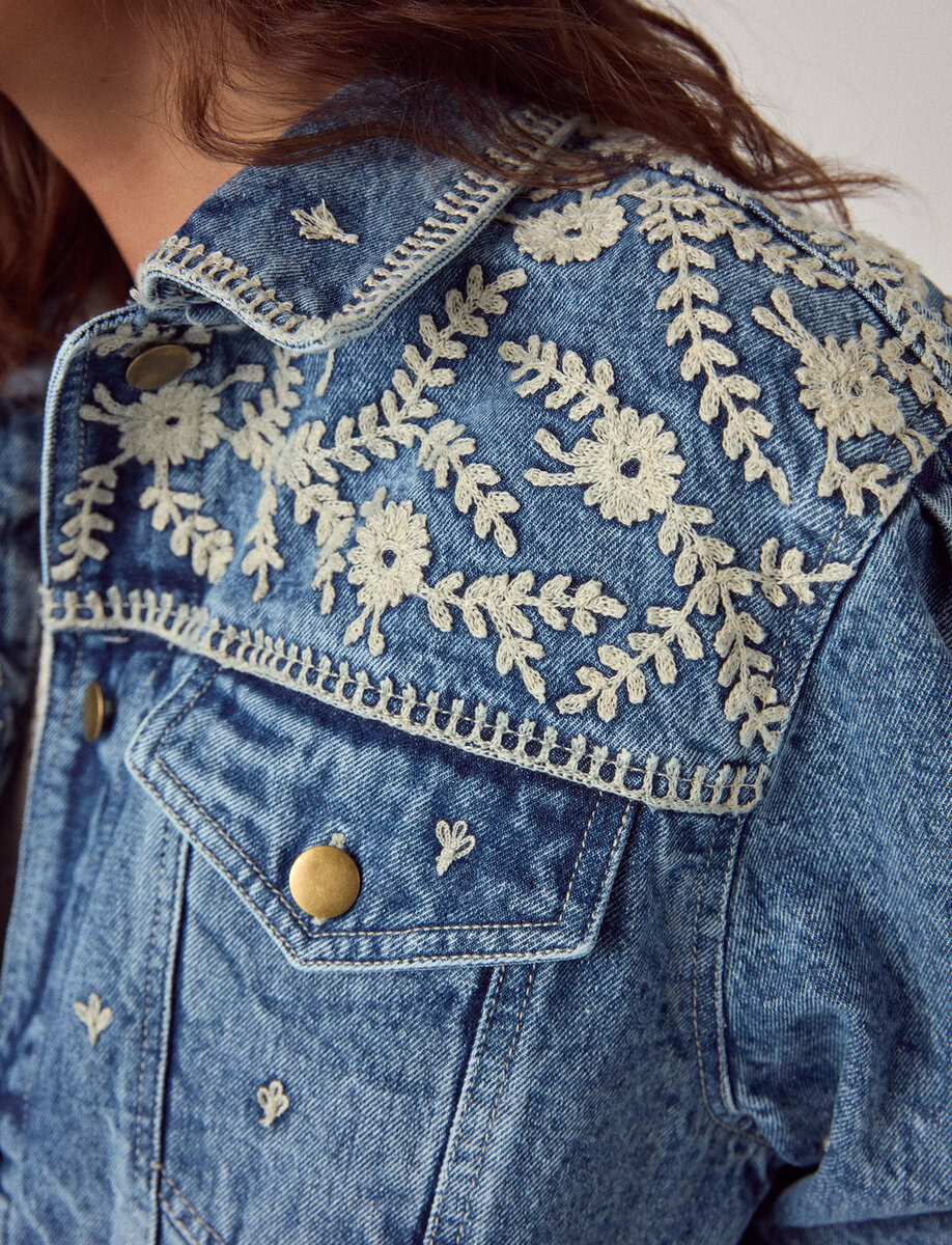 ARIZONA LORETTA JACKET | BLUE HAZE – תמונה 4