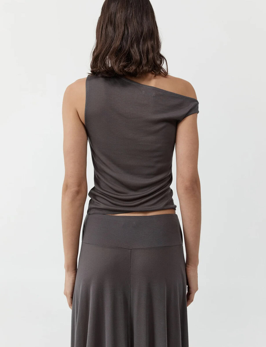 FINE JERSEY ASYMM TOP | SOOT – תמונה 2