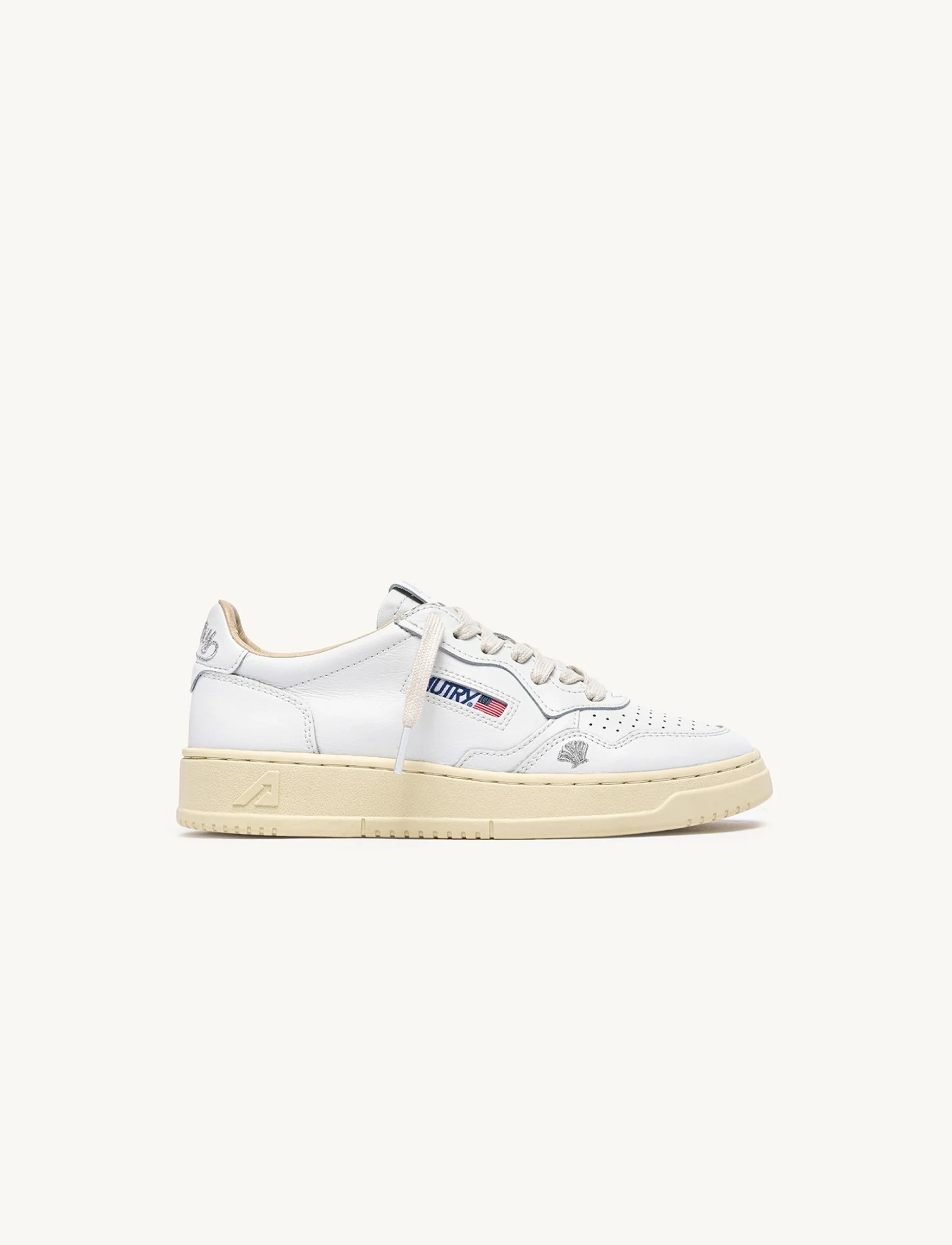 MEDALIST LOW LEATHER SNEAKERS SILVER DETAILS