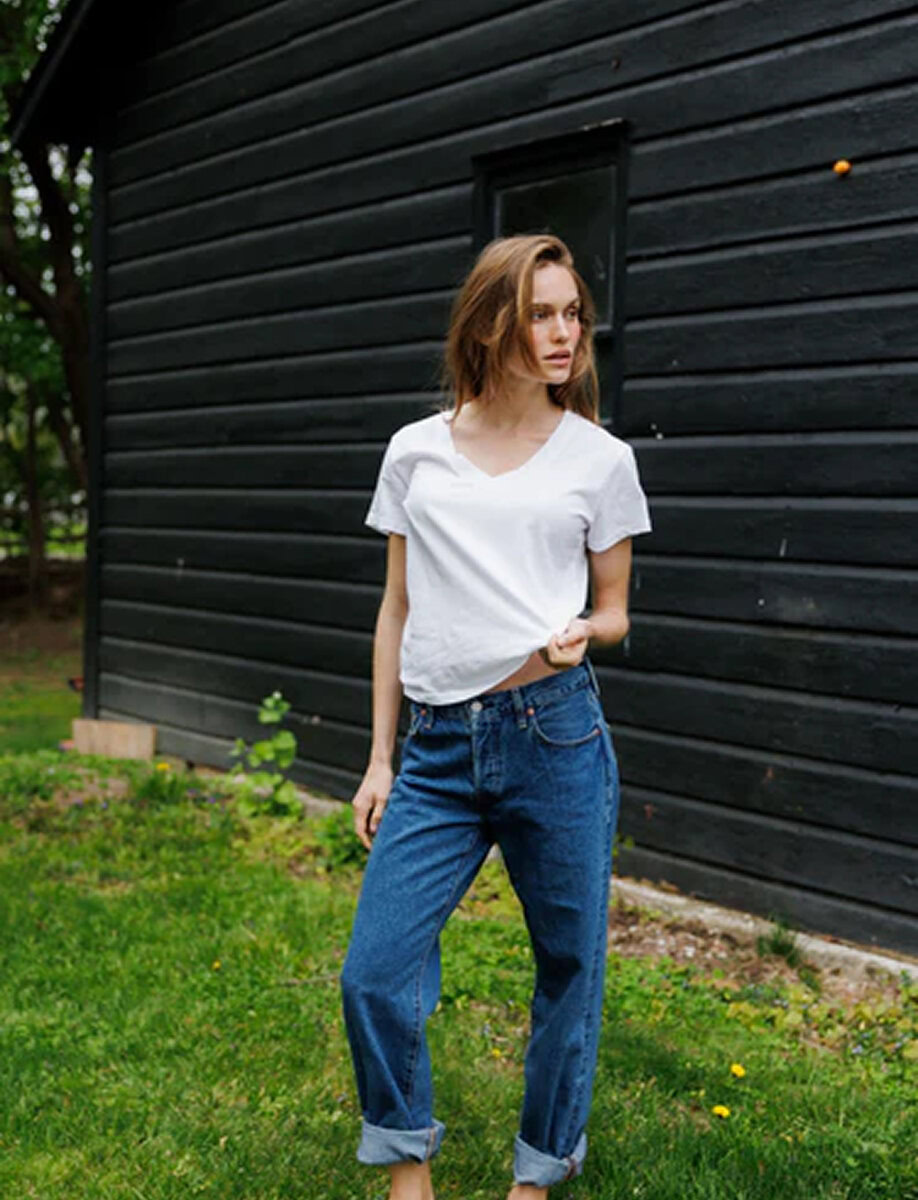 HENDRIX COTTON BOXY V NECK TEE – תמונה 11