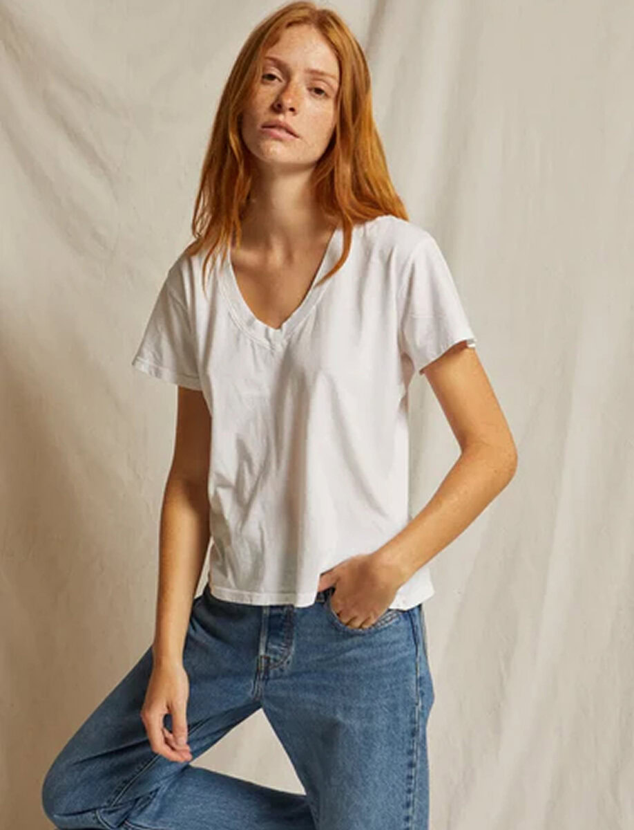 HENDRIX COTTON BOXY V NECK TEE – תמונה 10