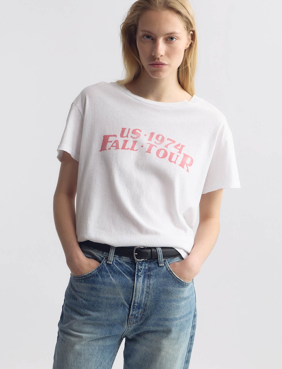 1974 BRADY TEE | WHITE RED PRINT – תמונה 2