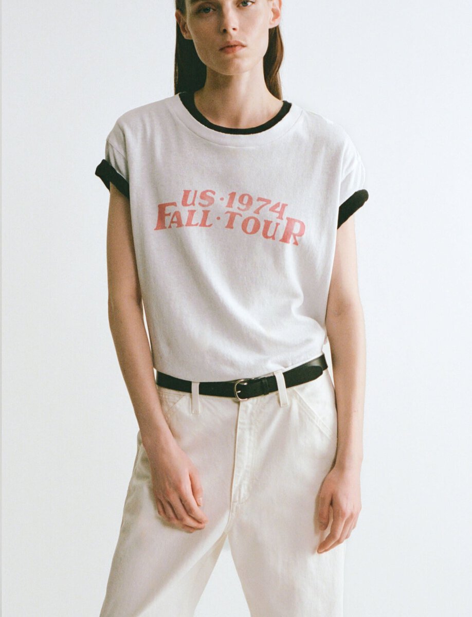 1974 BRADY TEE | WHITE RED PRINT – תמונה 6