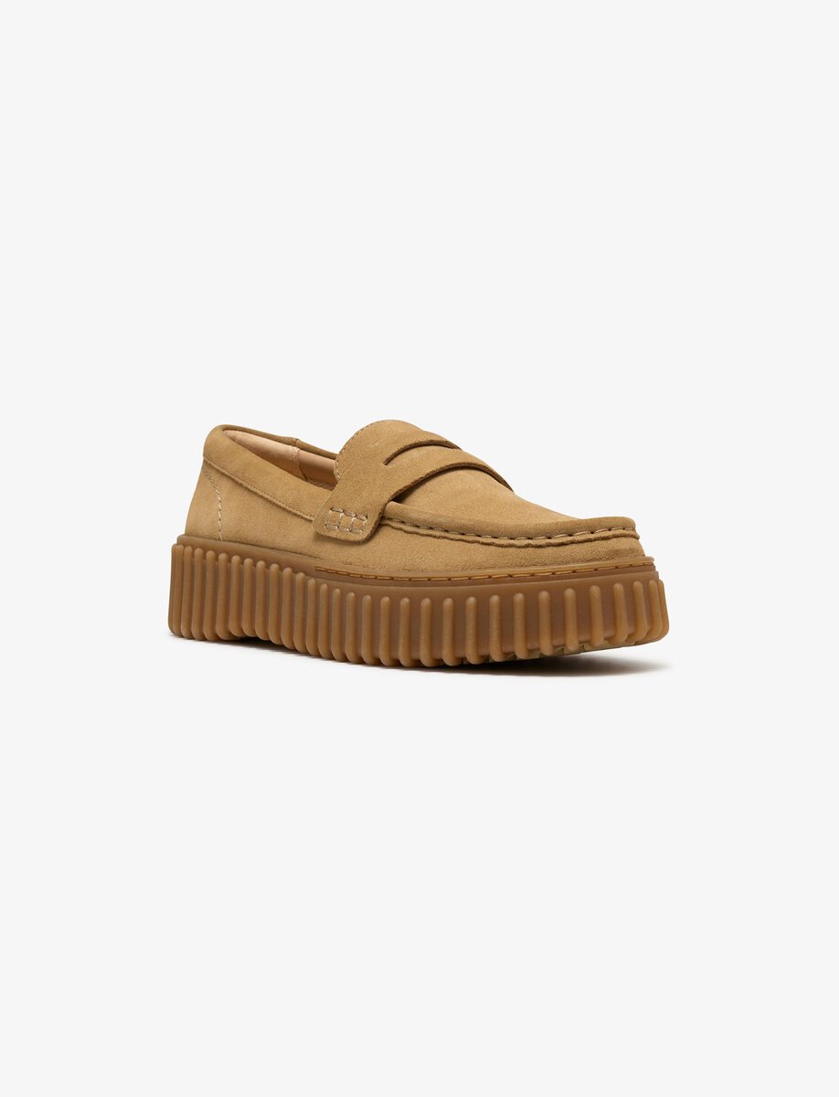 CLARKS TORHILL PENNY| WARM SAND SUEDE – תמונה 4