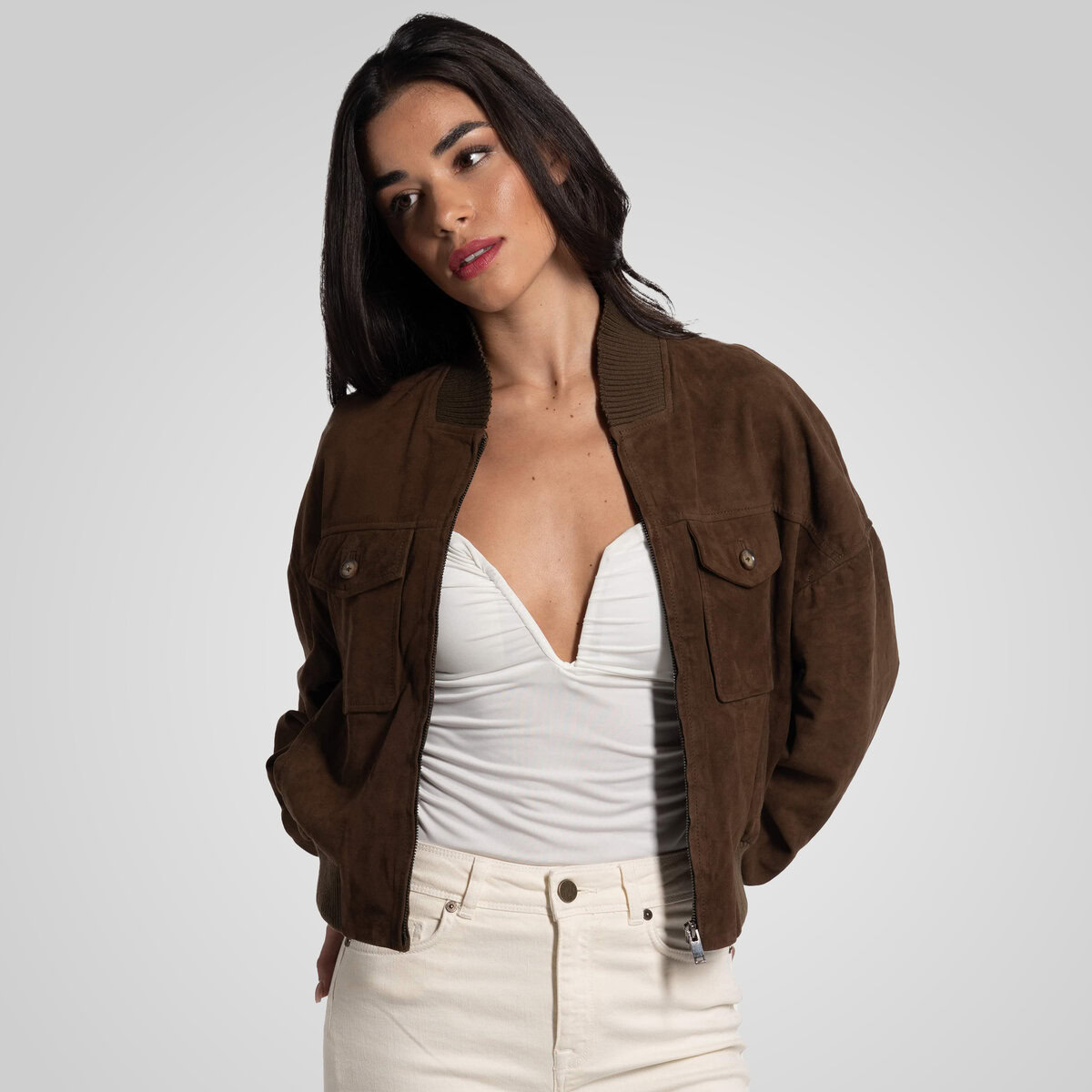 CAMILLA SUEDE BOMBER JACKET | KHAKI – תמונה 5