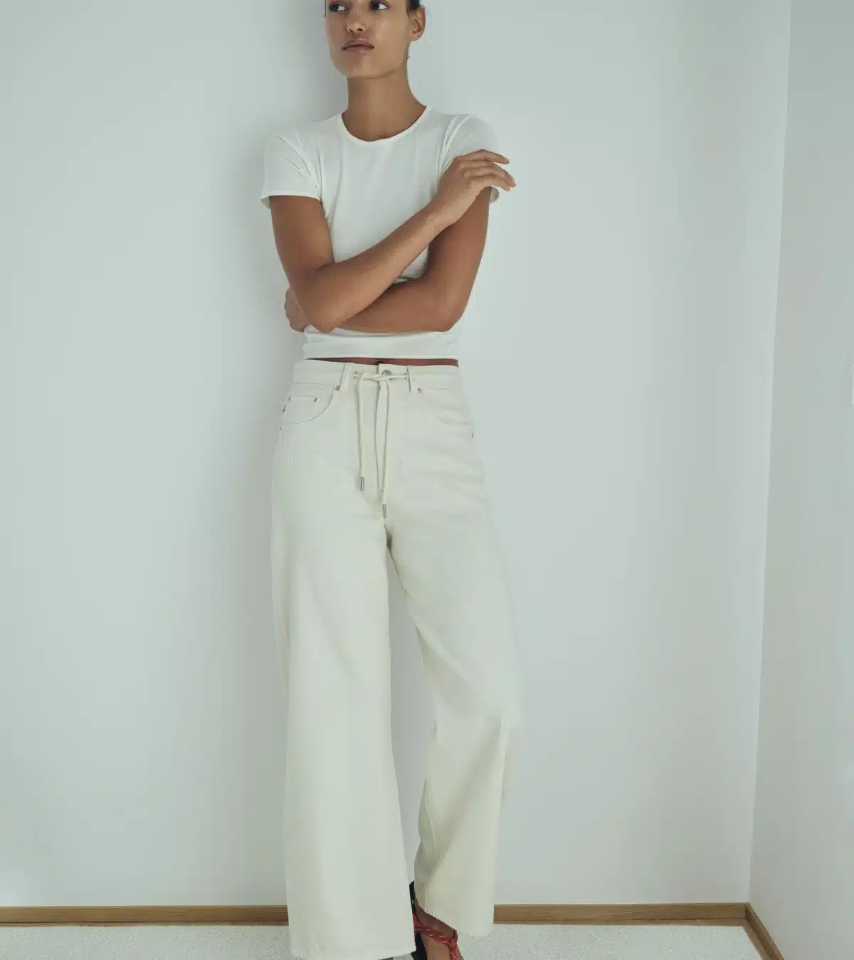 TAYLOR RELAXED BARREL HIGH RISE JEANS