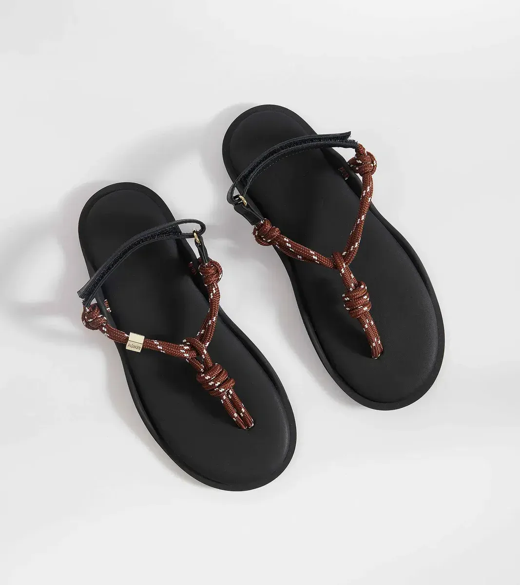 SANDAL